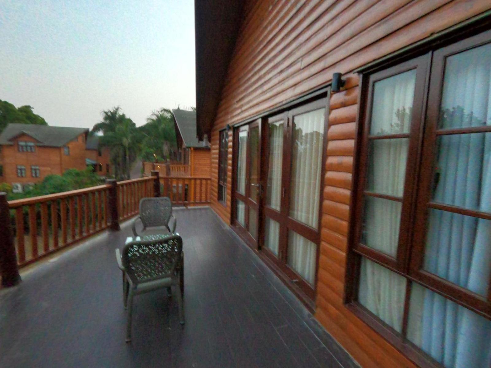 Aamby Valley City Lonavala Dış mekan fotoğraf A balcony