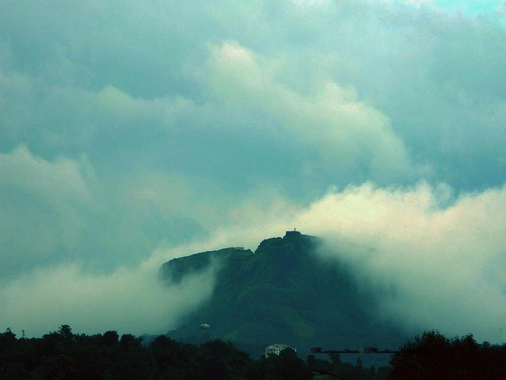 Aamby Valley City Lonavala Dış mekan fotoğraf The Rock of Gibraltar