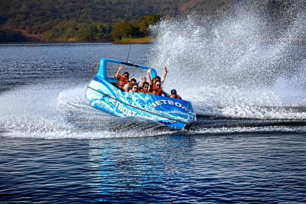 Aamby Valley City Lonavala Dış mekan fotoğraf Jet Boating at the dam