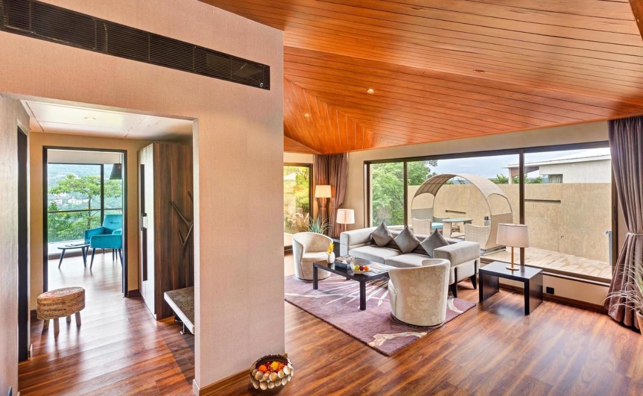 Aamby Valley City Lonavala Dış mekan fotoğraf The living room of a suite at the hotel